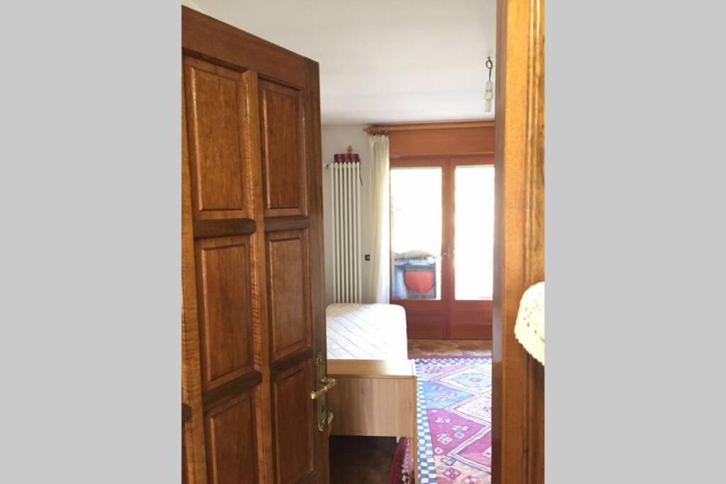 Appartamento Con Parcheggio Pubblico Sotto Casa Saint-Vincent Luaran gambar