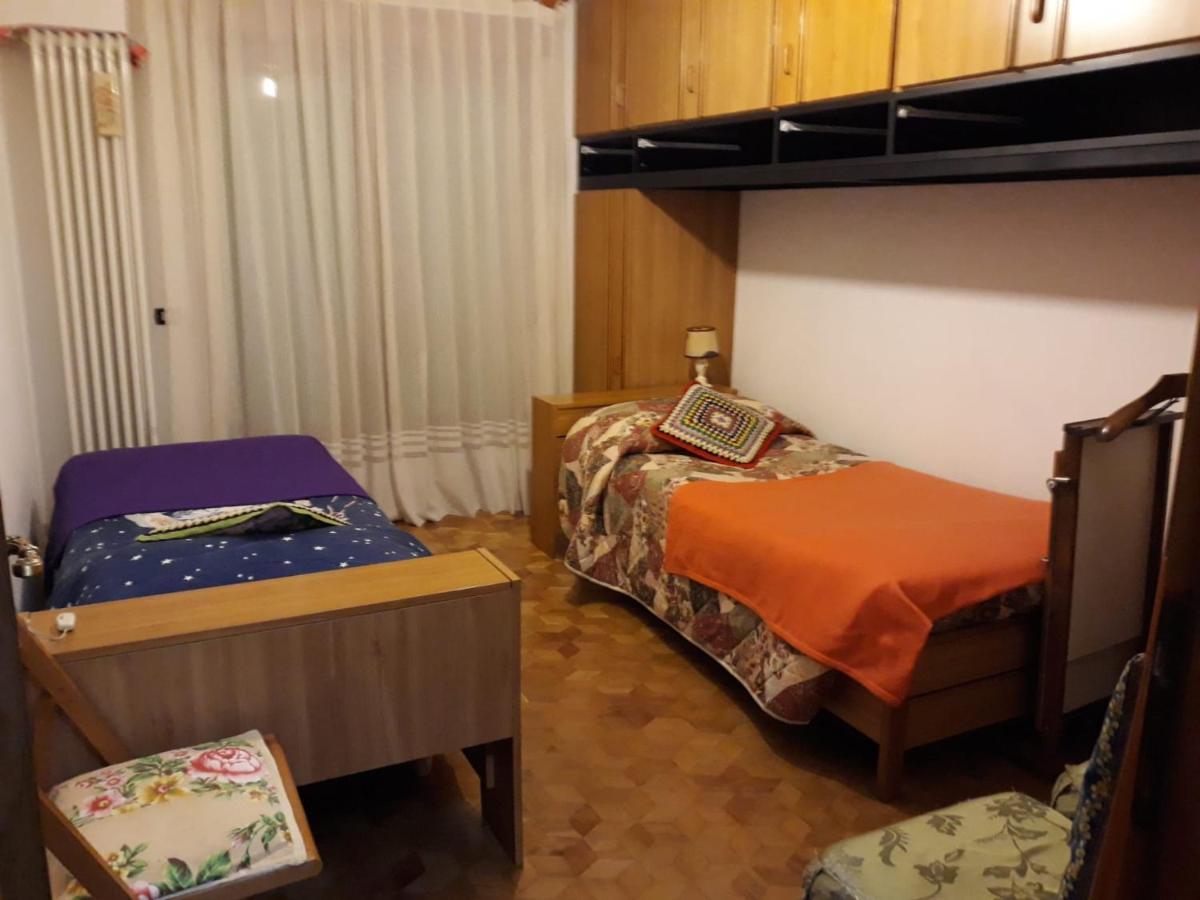 Appartamento Con Parcheggio Pubblico Sotto Casa Saint-Vincent Luaran gambar